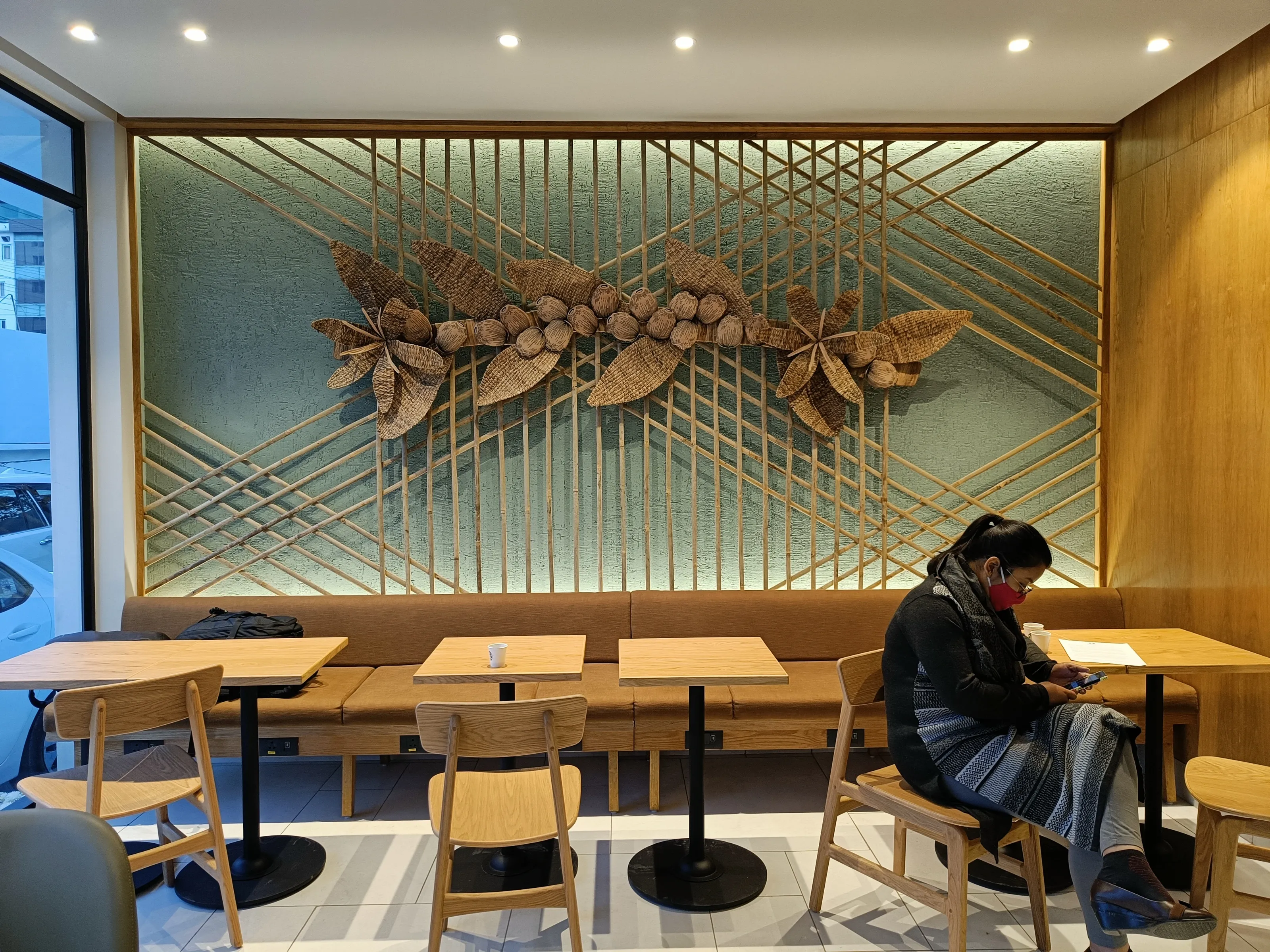 Starbucks GS Road, Guwahati, store interior